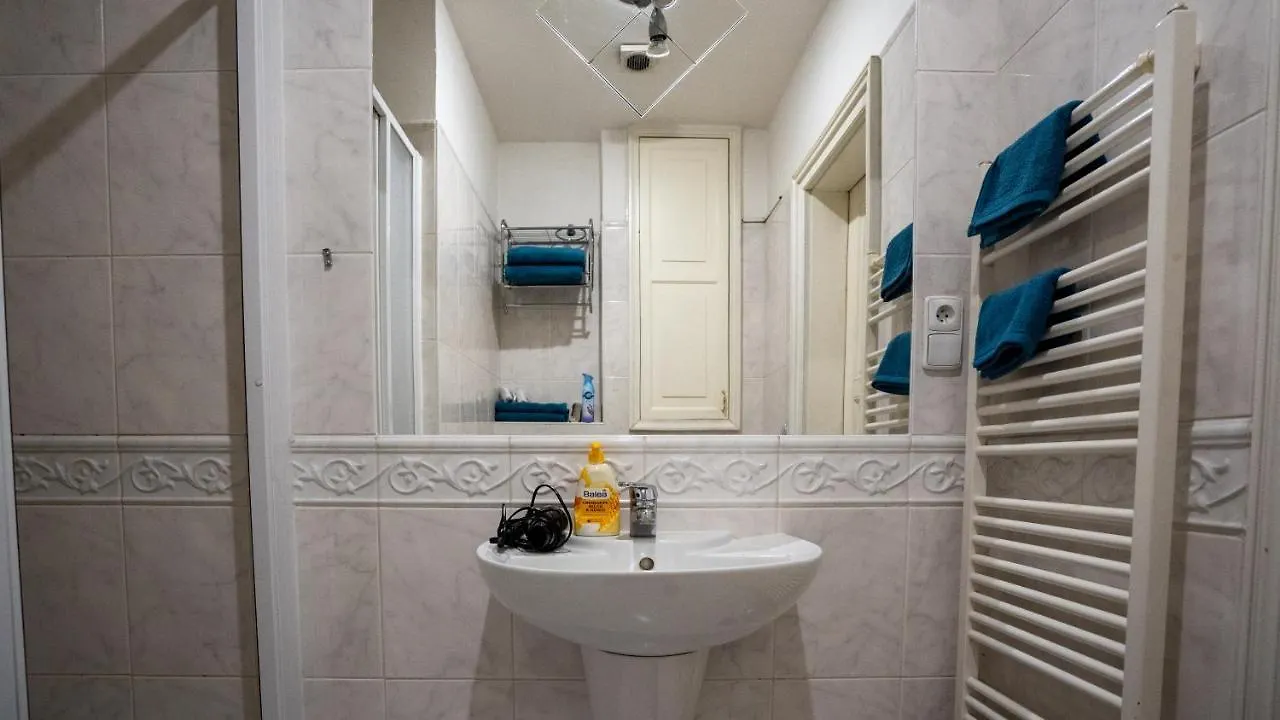 Nux Prague Old Town Square Apartments Masna