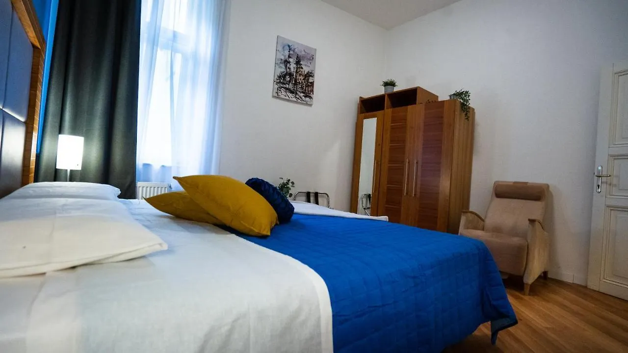 Nux Prague Old Town Square Apartments Masna