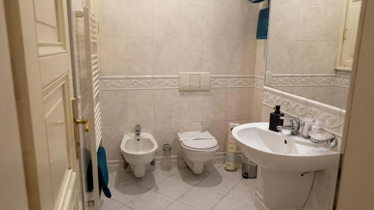 Nux Prague Old Town Square Apartments Masna