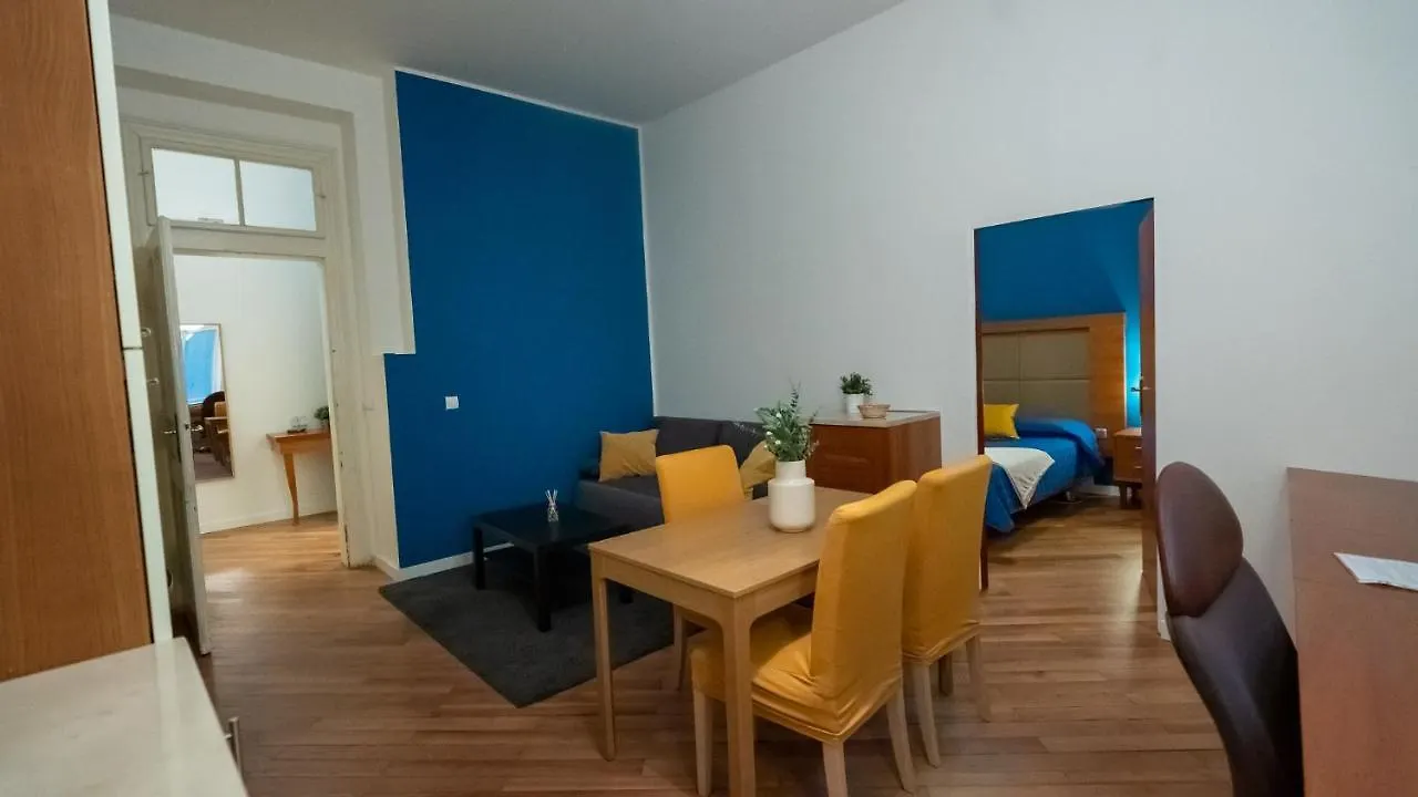 Nux Prague Old Town Square Apartments Masna