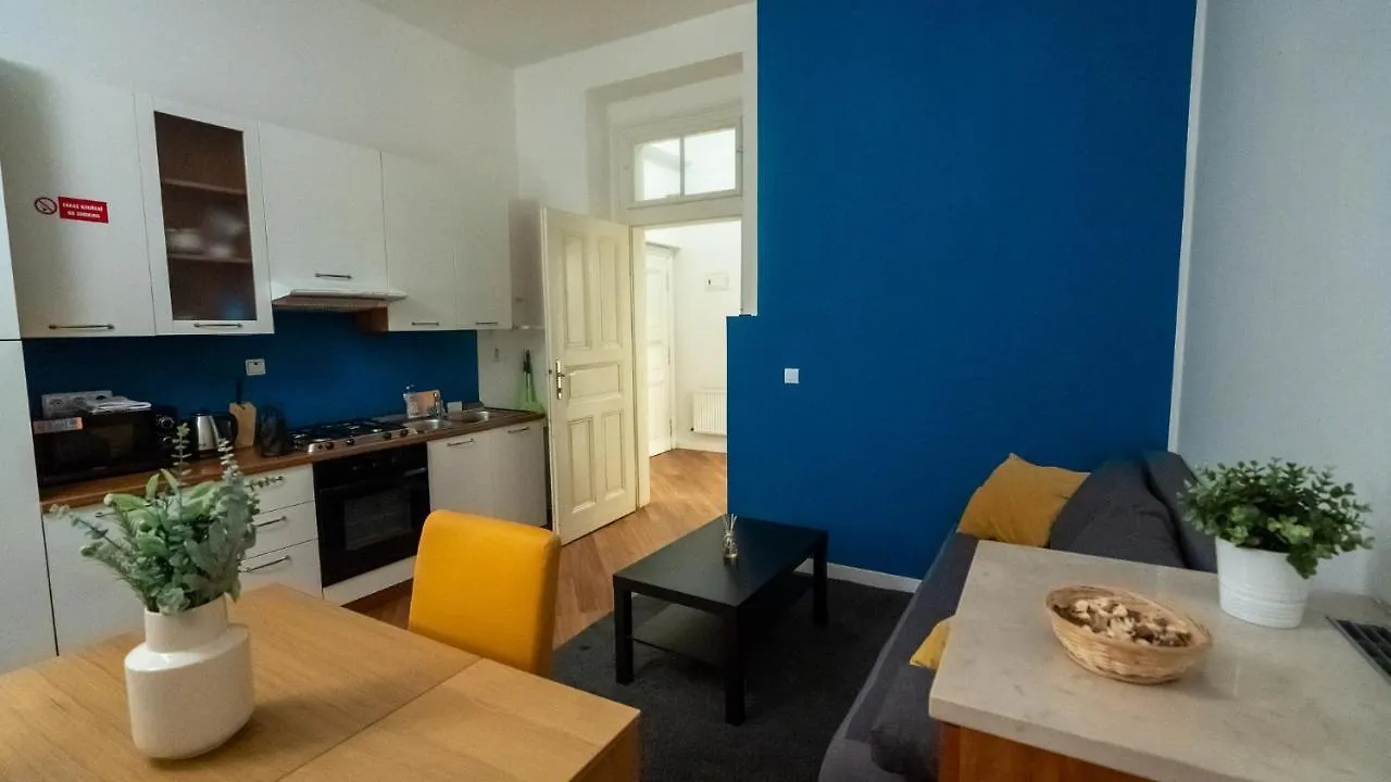 Nux Prague Old Town Square Apartments Masna
