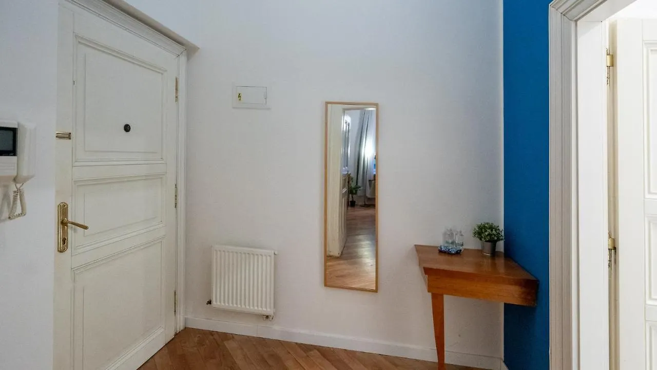 Nux Prague Old Town Square Apartments Masna
